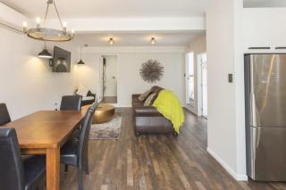 Chic in the City - luxury 2 BR apartment in CBD - 8
