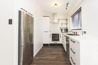 Chic in the City - luxury 2 BR apartment in CBD - New Plymouth - 6