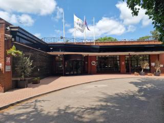 Royal Court Hotel & Spa Coventry - Coventry - 8