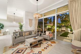 Garden Hideaway 2BR Boho Duplex Resort Living - 2