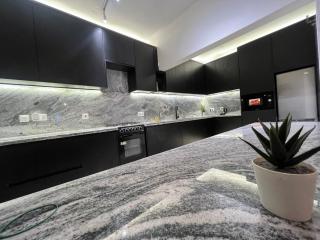 Peduase Hive Apartments - - 0