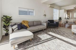Ropiha Retreat - close to Fitzroy Beach paradise - New Plymouth - 3