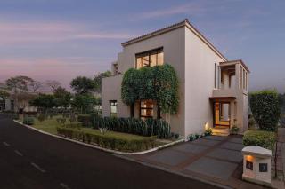 4 Lake View Manesar Golf Villa - Manesar - 0