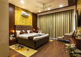 Luxury 3BHK Appartment With Fully equipped Kitchen and Balcony - Sohāna - 9