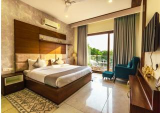 Luxury 3BHK Appartment With Fully equipped Kitchen and Balcony - Sohāna - 2