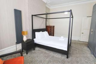 Two bedroom ground floor flat in Clifton Village - Bristol - 4