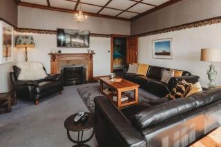 Timata Ora - 7BR family home in prime location - New Plymouth - 8