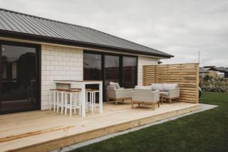 Bell Block Beauty - pristine 3BR home near beach - New Plymouth - 0