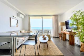 Charming 2 Bedroom Retreat with Beachfront Views - San Bartolomé - 6