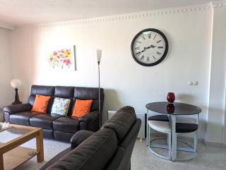 Fantastic 2 bedroom apartment in walking distance to all amenities - Villamartin - 3