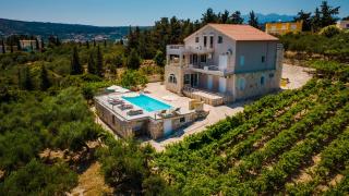 Villa Konstantinos Hilltop Vineyard Escape - Almyrida - 0