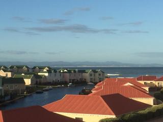 Luxury Apartment self catering 70 m from the beach - Jeffreysbaai - 2
