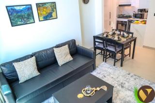 Vogue Brand New One Bedroom Apartment 16th Floor with Skyline View and access to Olympic Pool and Full Equipped GYM, Located JVC Binghatti Gardenia - 4