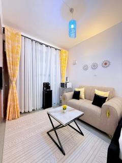 Royal surburbs by Tsavo - Nairobi - 6