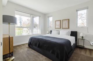 Blueground Menlo Park EV charge nr Stanford SFO-1785 - 1