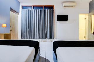 Hotel O Tegal near RSUD Kardinah Tegal formerly Hugo Suites Family - Tegal - 3