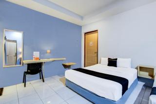 Hotel O Tegal near RSUD Kardinah Tegal formerly Hugo Suites Family - Tegal - 6