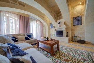 Dreamy Gozo Escape with Private Pool, Charm & Comfort by 360 Estates - Għarb - 2