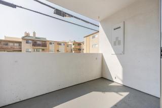 Blueground Westwood rooftop nr Getty Center LAX-1372 - 5