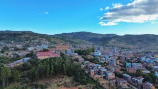 Lavilla Faratsiho - - 1