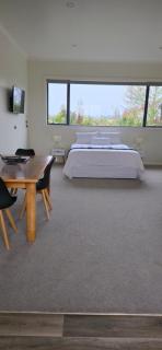 Luxury Guest Suite - Ashwick Flat - 7