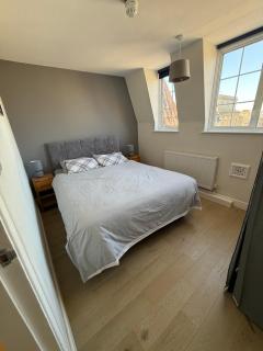 Stylish 2BR with Roof Terrace - Dartford - 9