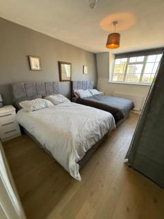 Stylish 2BR with Roof Terrace - Dartford - 6
