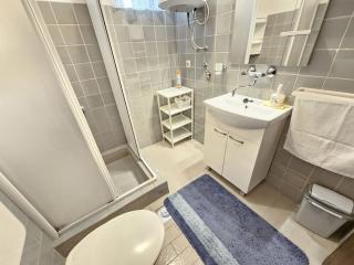 MILAN NV 2 - Apartment for 2-3 persons with terrace and parking - Novi Vinodolski - 2