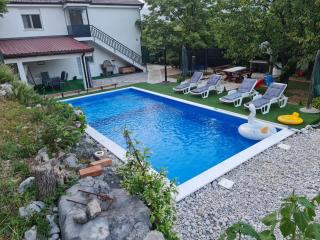 LaViVa Family Pool Paradise - Mostar - 0