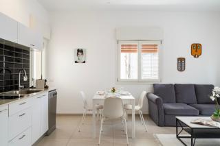 Classic Bauhaus 1Br with Balcony on Sheinkin Street by FeelHome - Tel Aviv - 7