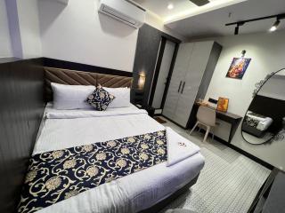 Rich Hotel - Mumbai - 3