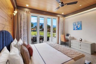 Serene 2BHK with Garden and Hilltop Jacuzzi - 6