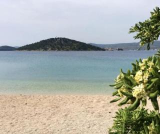 3 bedroom Apartment on the sea with garden - 3