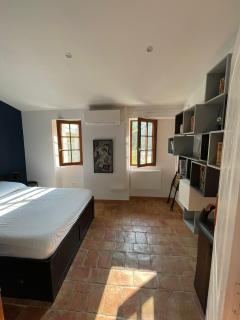 Modern house with terrace and parking in Toulon - Tolone - 2