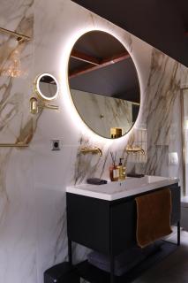 Wellness Tuin - Boudoir Suite - Ultieme Partner Beleving - Indoor Jacuzzi en Openhaard en privé Sauna - in Romantische stijl - Gratis Fles Prosecco & Leuke Partner connect box ! - 2