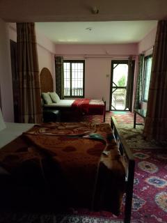 Dream World Hotel And Resturant Rajwal Kaghan - - 2