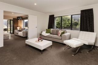 Modern Townhouse In Strandon - comfort and style - New Plymouth - 1