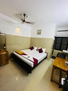 Priya lodge - Kozhikode - 8