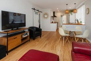 Charming Cottage - with deck & beach access -  - 2