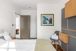 Two bedroom loft in central Bristol - 6