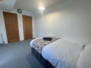 Luxurious Five Bedroom Apartment in Newcastle - Newcastle upon Tyne - 6