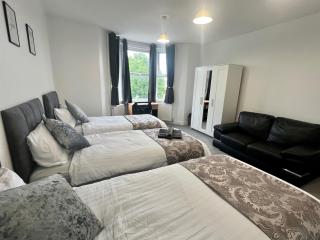 Luxurious Five Bedroom Apartment in Newcastle - Newcastle upon Tyne - 0