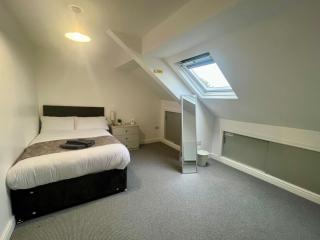 Luxurious Five Bedroom Apartment in Newcastle - Newcastle upon Tyne - 7