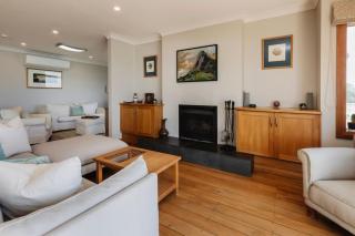 Clifftops - oceanfront retreat in Oakura Beach - 5