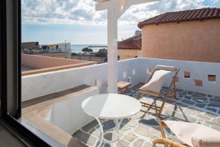Top Floor View Apartment - Kókkinos Pírgos - 0