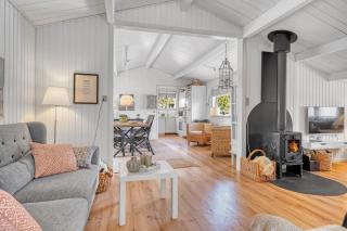 Beautifully Renovated Holiday Home With Covered Terrace And Wood-Burning Stove, Close To The North Sea In Thy - 8