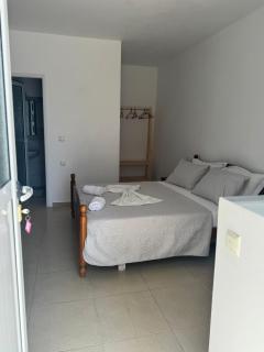 Qirjako's Rooms - Himare - 3