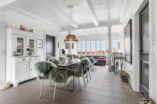 Charming Holiday Home With Outdoor Hot Tub, In The Center Of Søndervig And Only 230 Meters From The North Sea, - Ringkøbing - 6