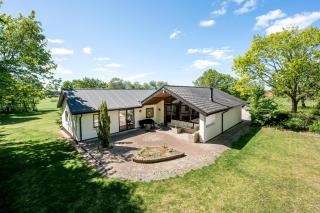 Lovely Holiday Home, Completely Renovated In 2025, In Quiet And Beautiful Surroundings, - Sønder Felding - 0