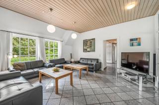 Large 18-Person Pool House With Outdoor Hot Tub, Outdoor Sauna And Enclosed Terrace, - Ulfborg - 4